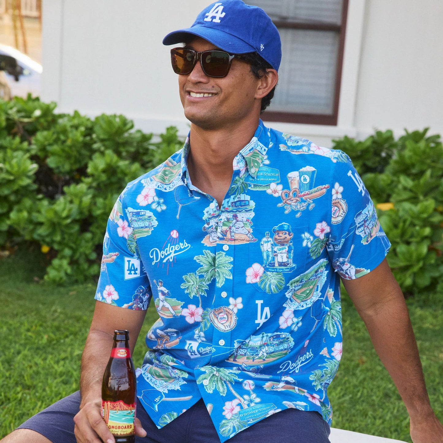 MLB® 2025 LOS ANGELES DODGERS SCENIC PERFORMANCE BUTTON FRONT Shirt Style#6799